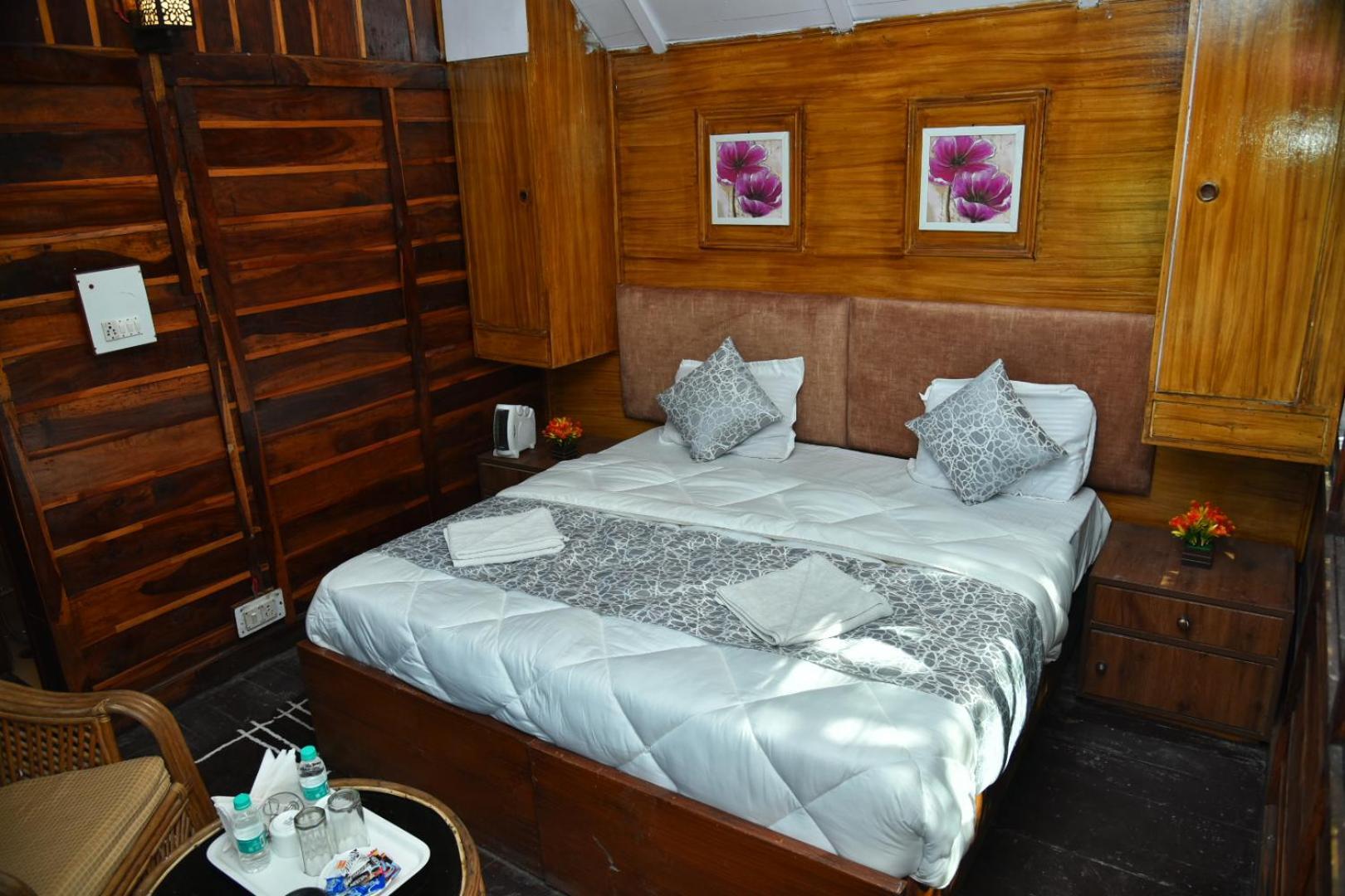 Kumaon Roop Resort Near Kainchi Dham Nainital Exterior foto