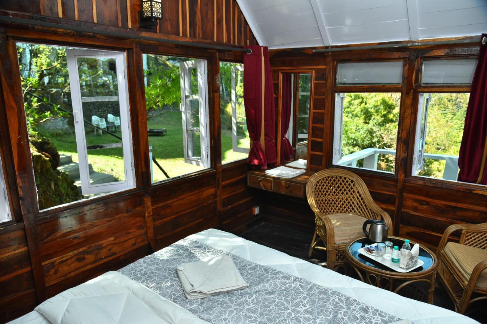 Kumaon Roop Resort Near Kainchi Dham Nainital Exterior foto