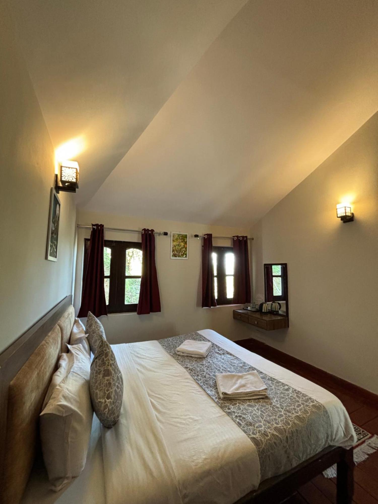 Kumaon Roop Resort Near Kainchi Dham Nainital Exterior foto
