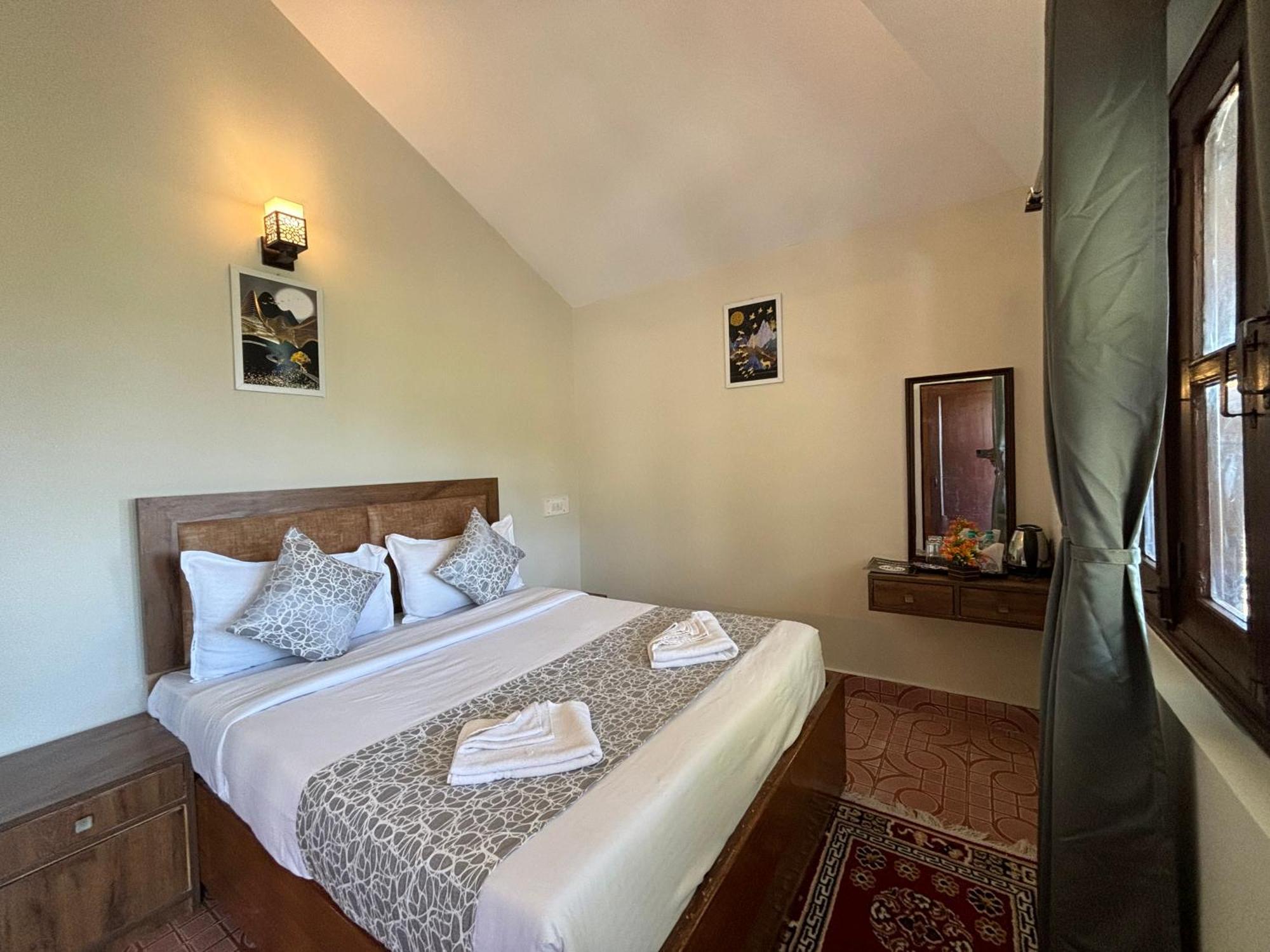 Kumaon Roop Resort Near Kainchi Dham Nainital Exterior foto
